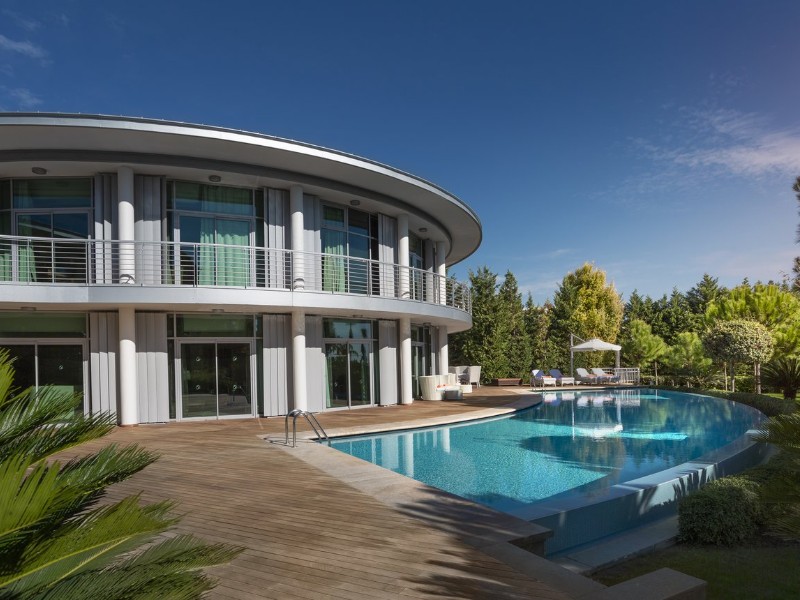 Calista Luxury Resort