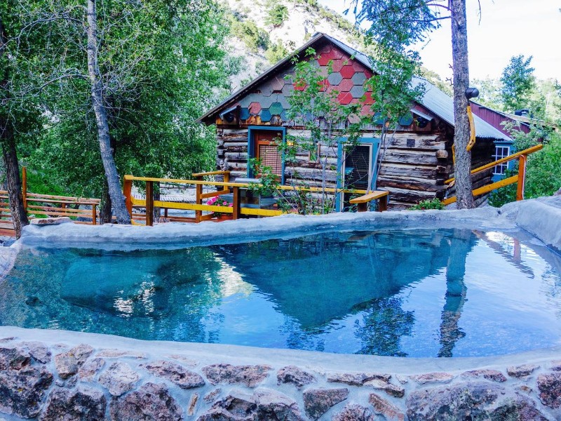 Holloway Cabin on Creek
