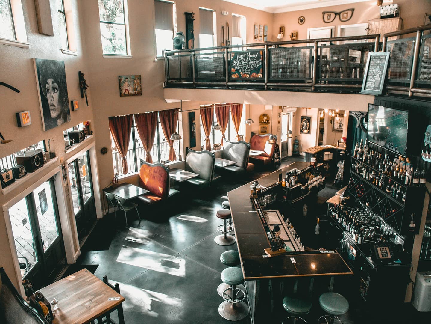 Ella's Americana Folk Art Cafe