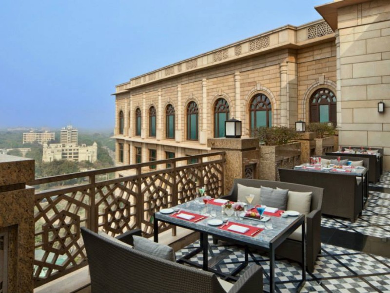 Al fresco dining at Leela Palace New Delhi