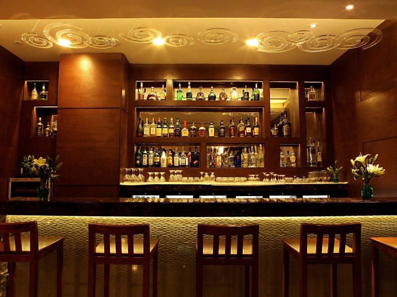Happy hour at the Metropolitan Hotel New Delhi