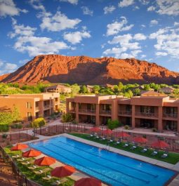 resort in middle of red rocks with large lap pool