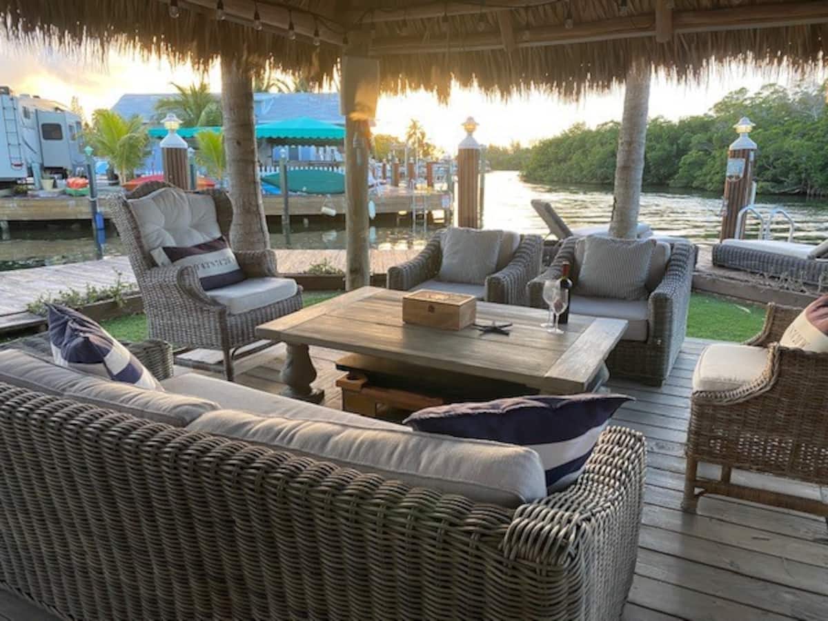 Charming Cottage on the Water, with Kayaks