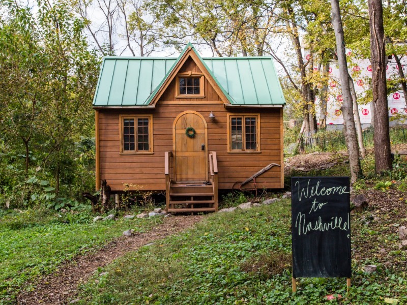 Dreamy Tiny House Cottage - Nashville, Tennessee