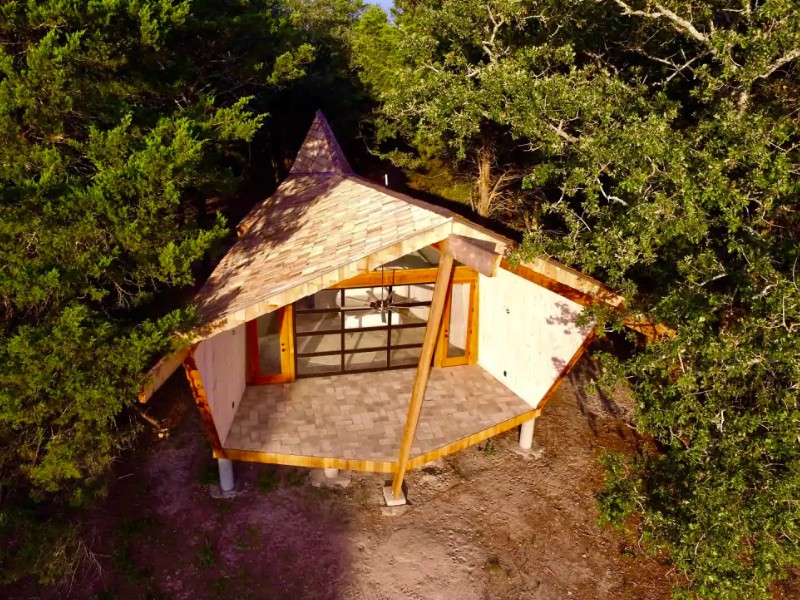 Butterfly Cottage Near COTA