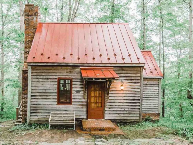Cozy Riverfront Cabin on 50 acres, Appomattox, Virginia