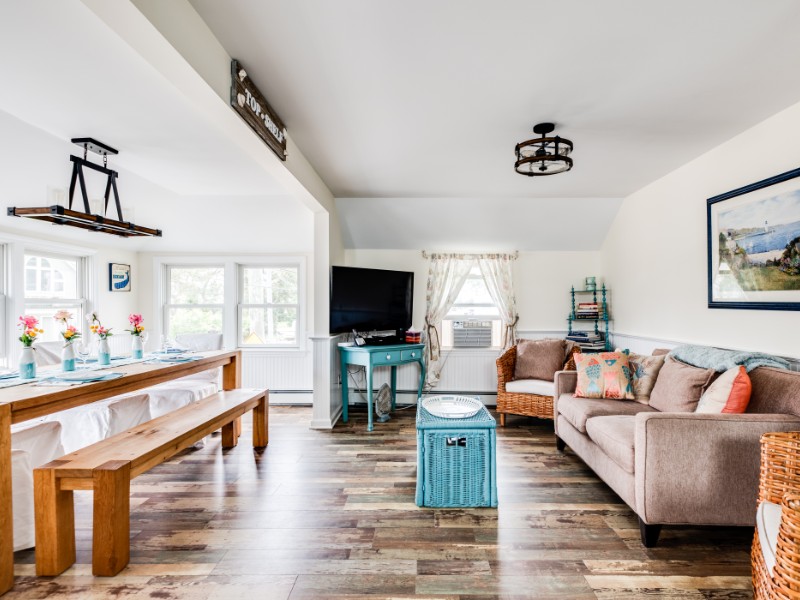 Charming Fairfield Cottage By The Sea