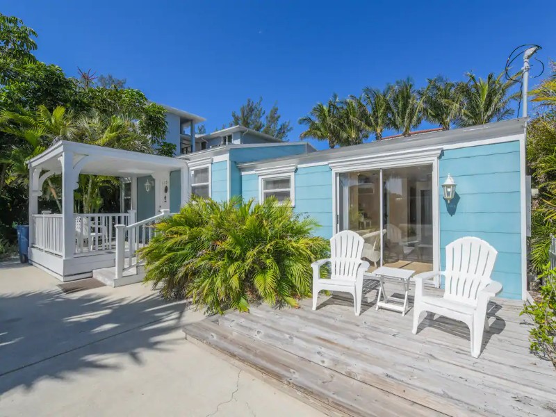 Lazy Palm Cottage - Heated Pool, Steps to Beach