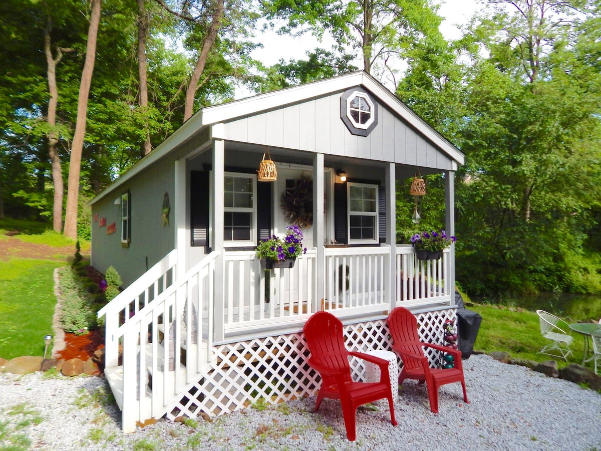 The Cute Apple Blossom Cottage