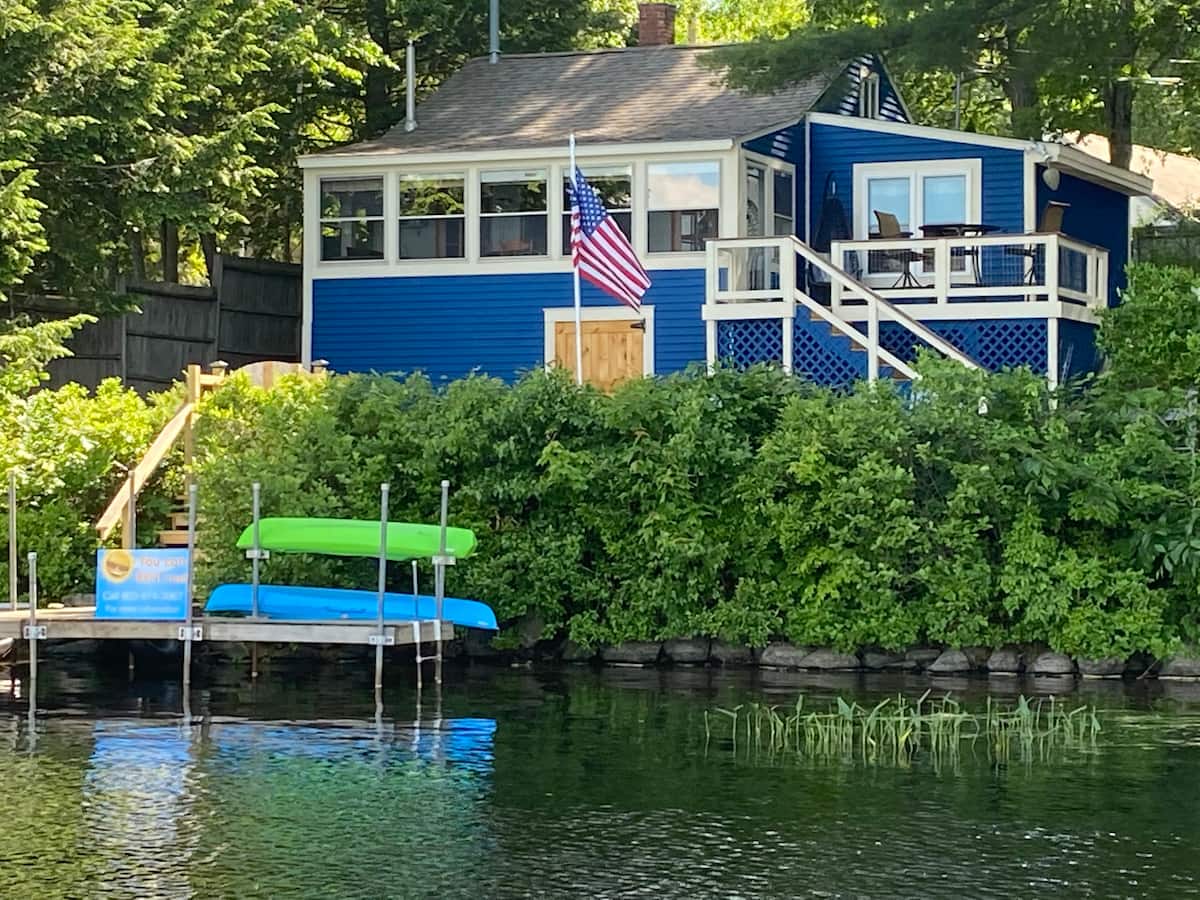 Cottage on the Lake