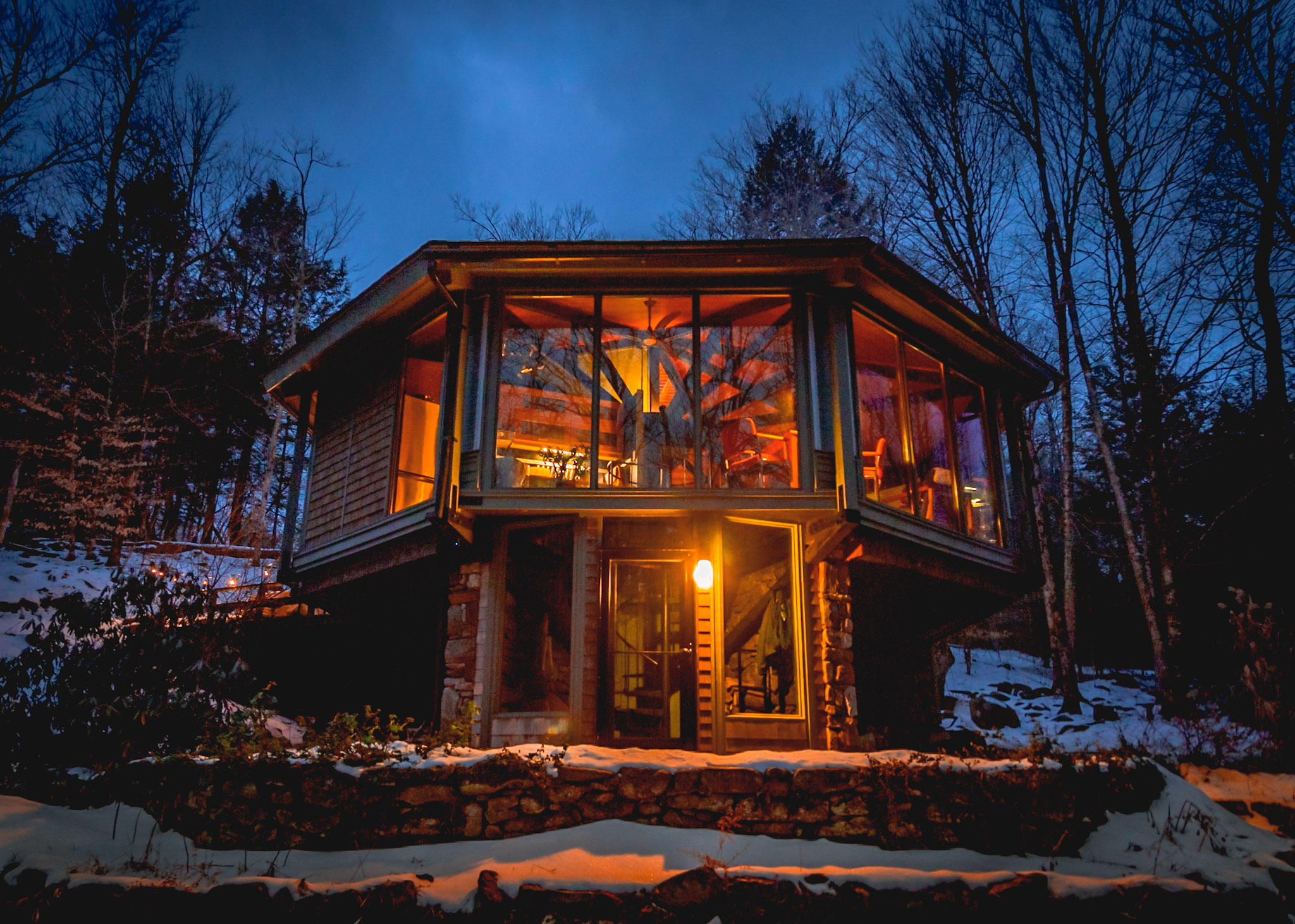 Octagonal Glass Treehouse in Berkshires - Otis, Massachusetts