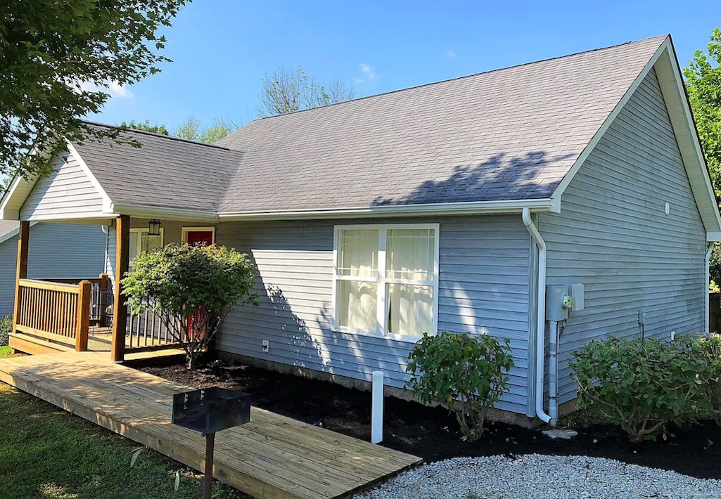 Lakeside Cottage Near Louisville & Kentucky Bourbon Trail
