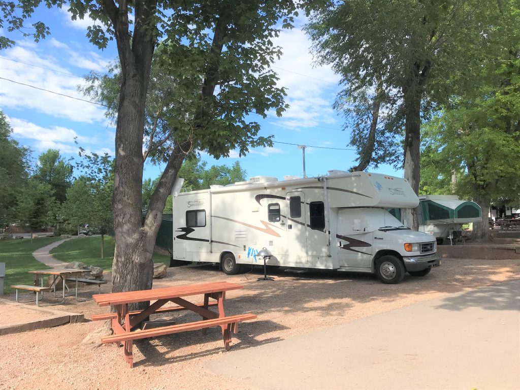 Lake Park Campground & Cottages