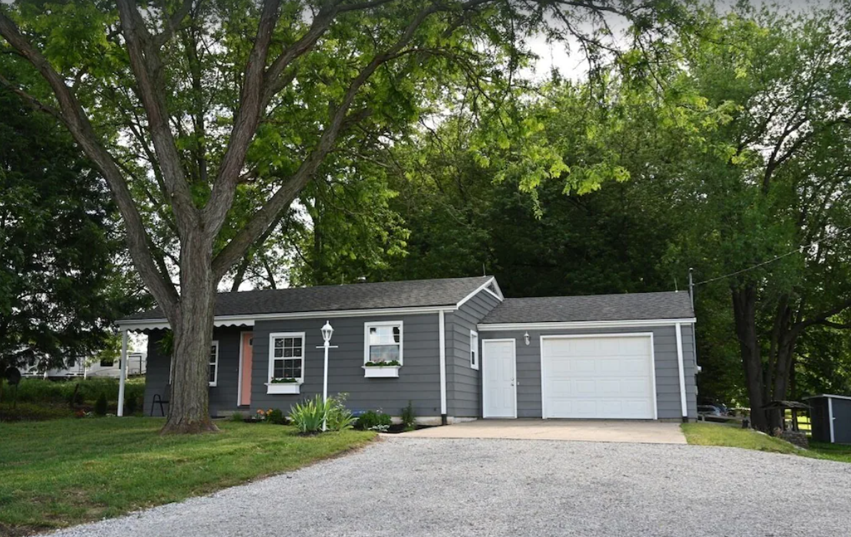 Just 2.5 miles from the heart of Shipshewana