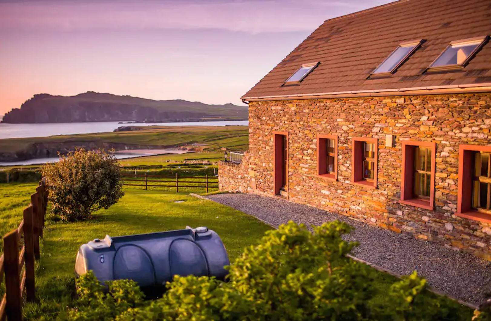 Tig Meaig Dingle Stone Cottage