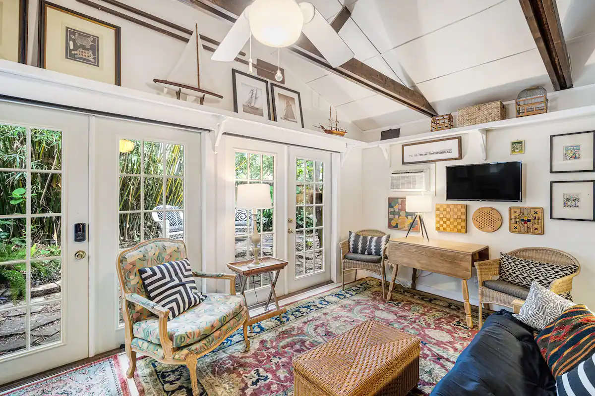 Such a cute guesthouse for one or two people