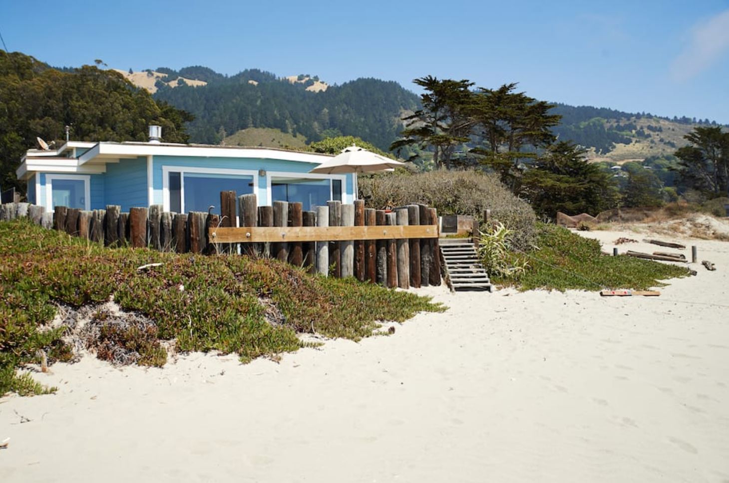 Comfortable updated vintage beach house